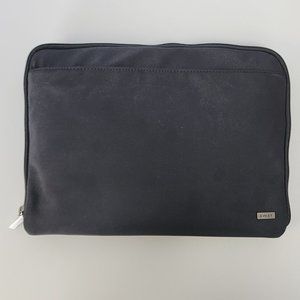 AWAY - The Large Tech Case [brand new] IN BOX